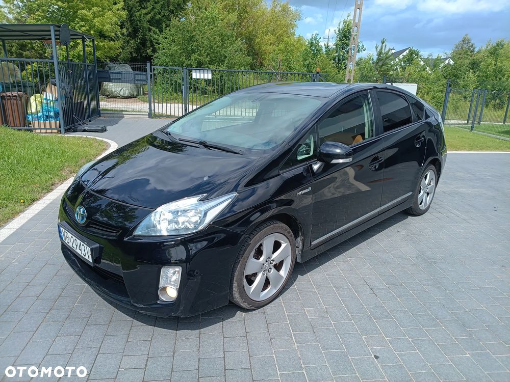 Toyota Prius 1.8 HSD Prestige - 1