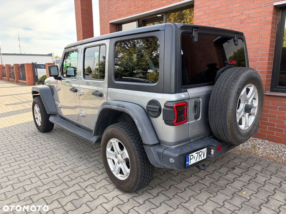 Jeep Wrangler - 4