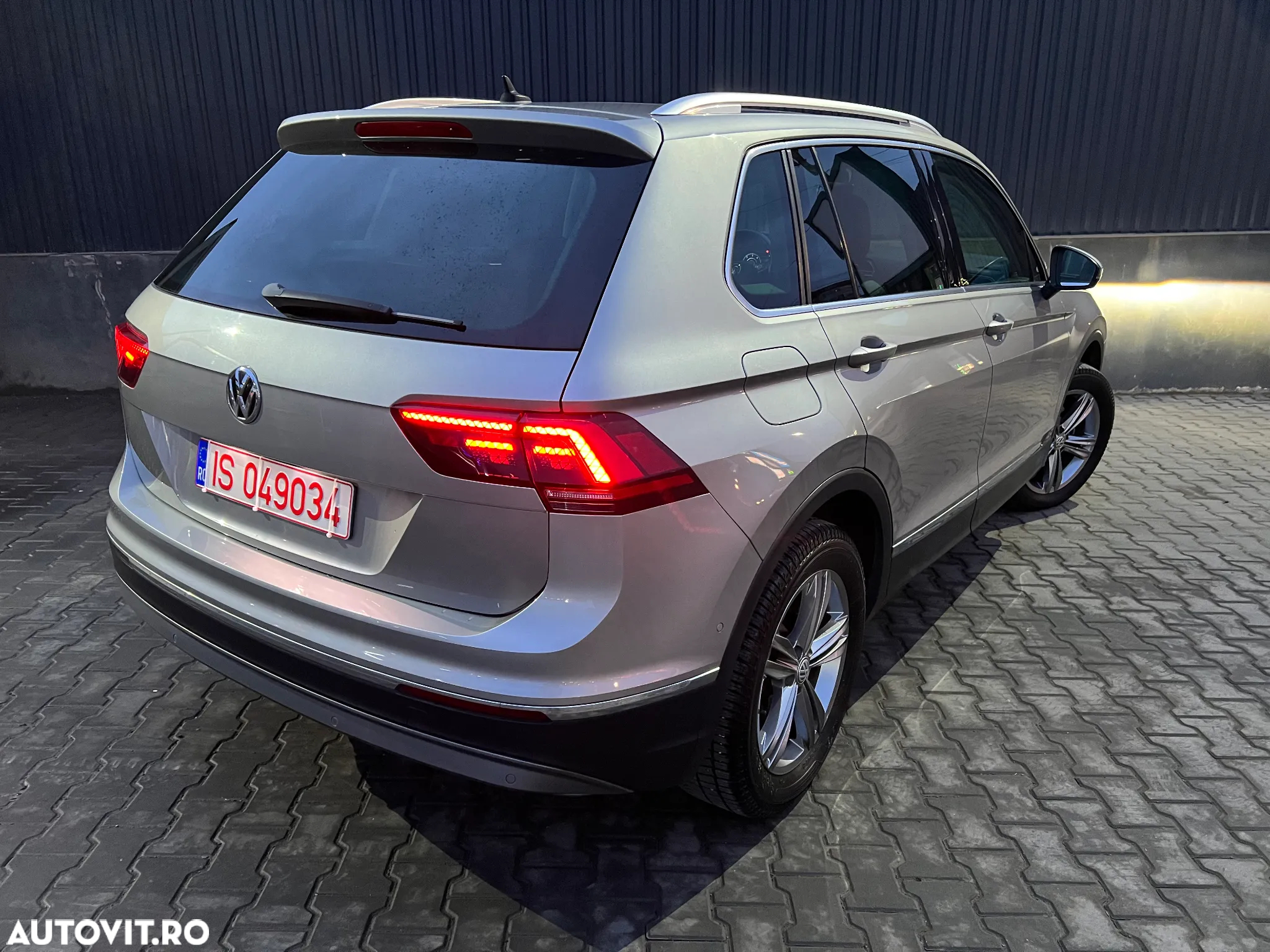 Volkswagen Tiguan 2.0 TDI SCR 4MOTION (BlueMotion Techn.) DSG Highline - 15