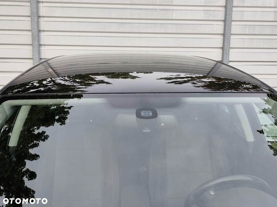Volkswagen Golf 1.6 TDI DPF Highline - 12
