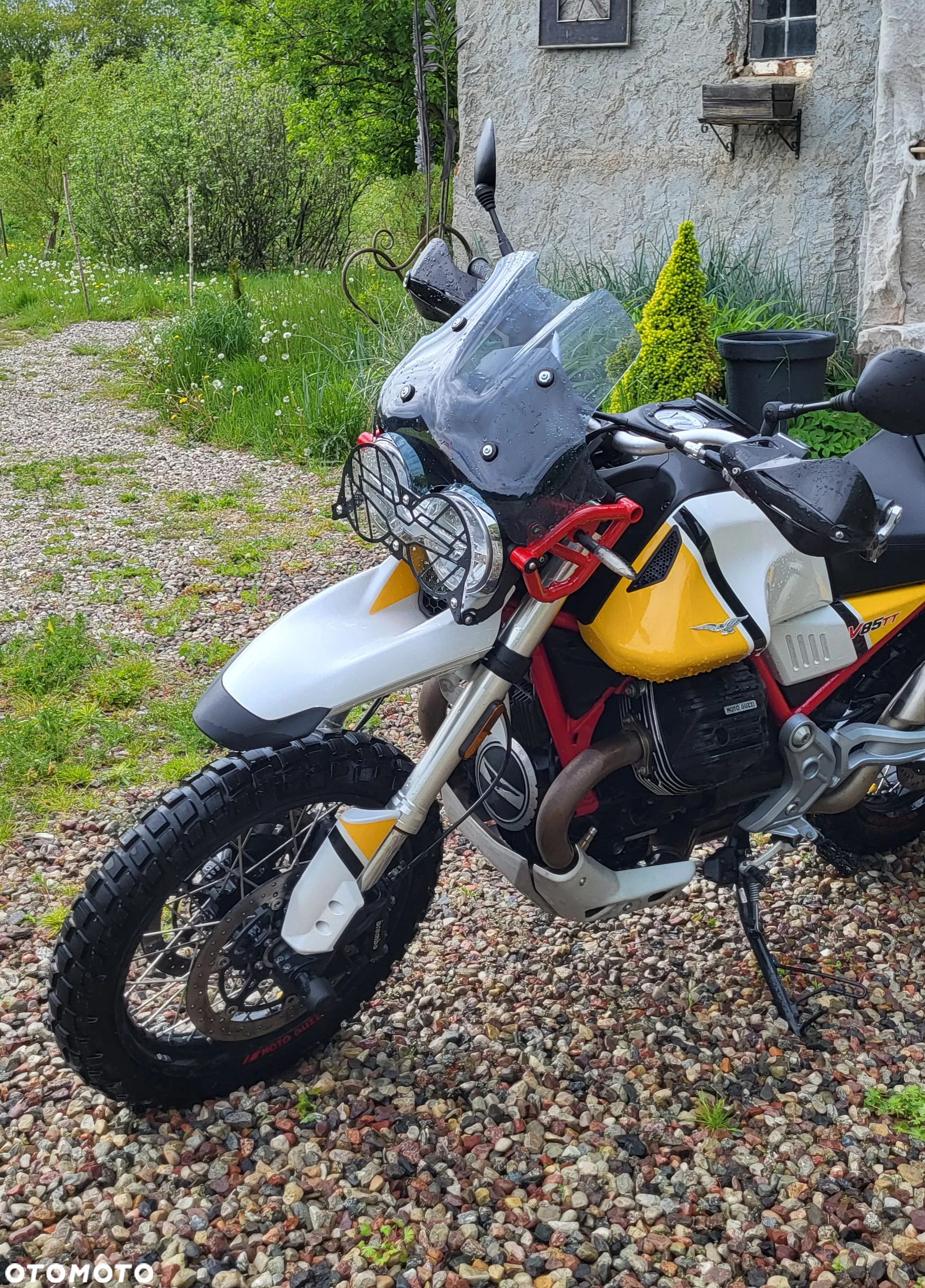 Moto Guzzi V85 - 17