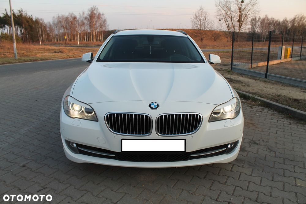 BMW Seria 5 520d - 13