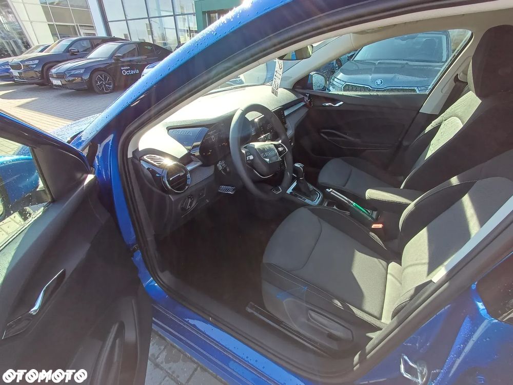 Skoda Fabia 1.0 TSI Drive DSG - 12