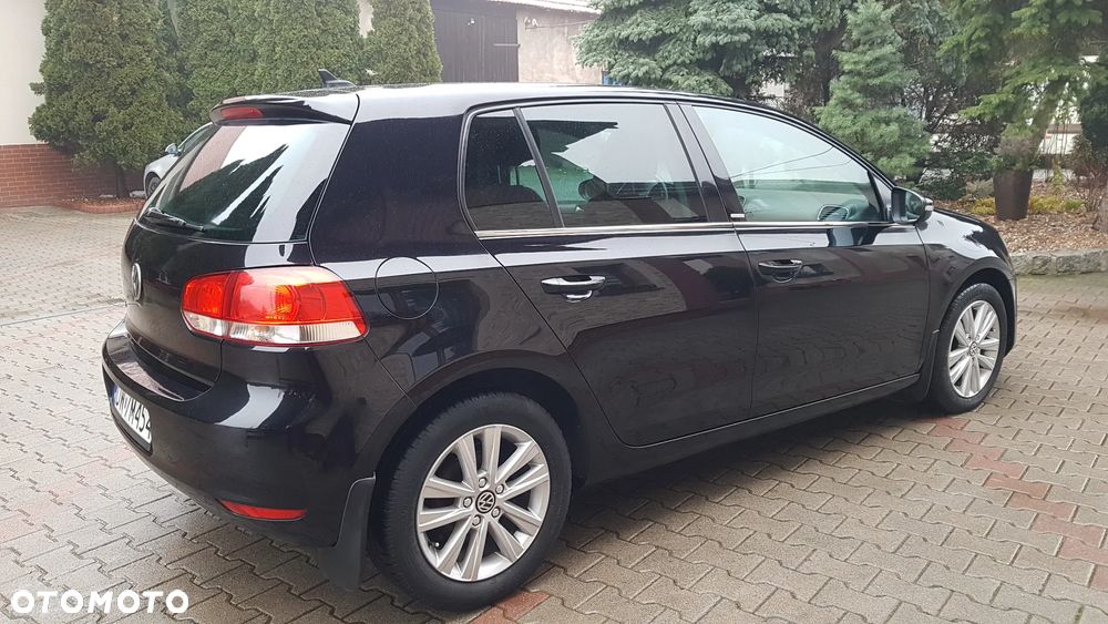 Volkswagen Golf 1.6 TDI Highline - 24