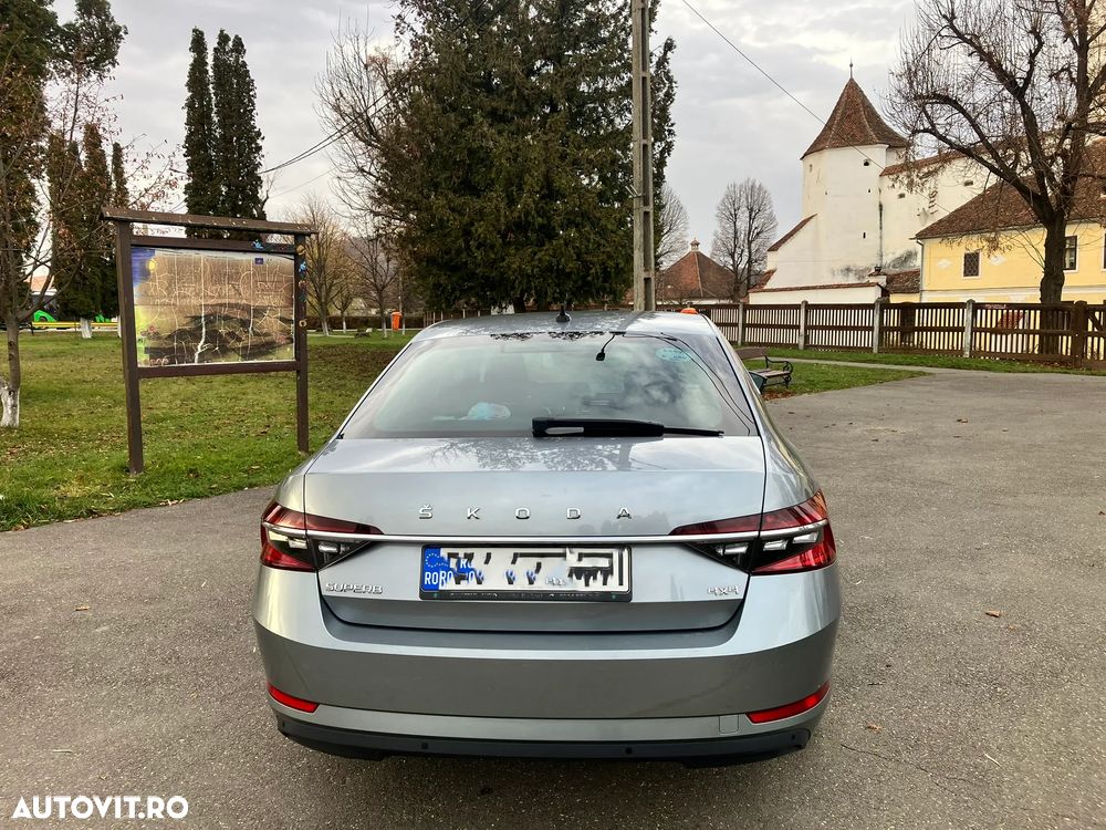 Skoda Superb 2.0 TDI 4X4 DSG Style - 4