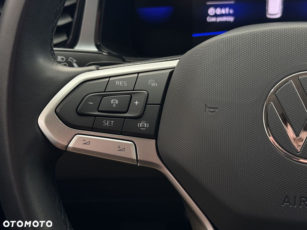 Volkswagen T-Roc - 21