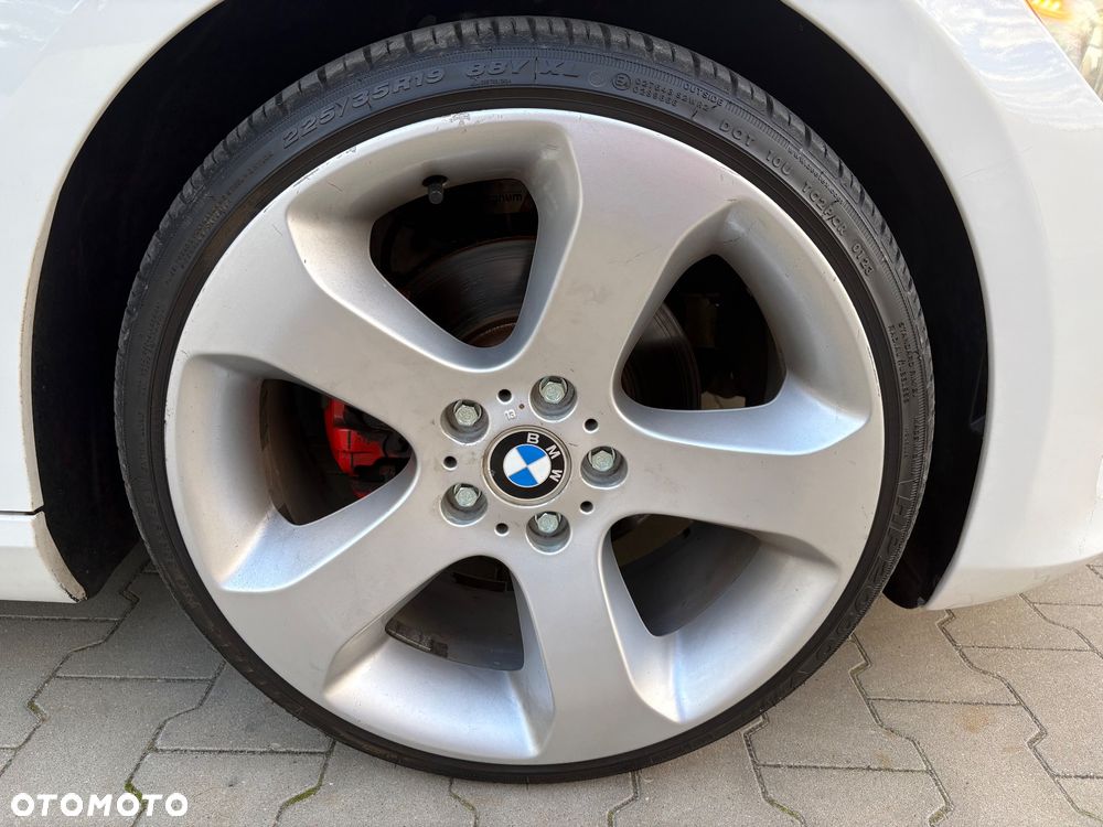 BMW Seria 3 320d DPF M Sport Edition - 24
