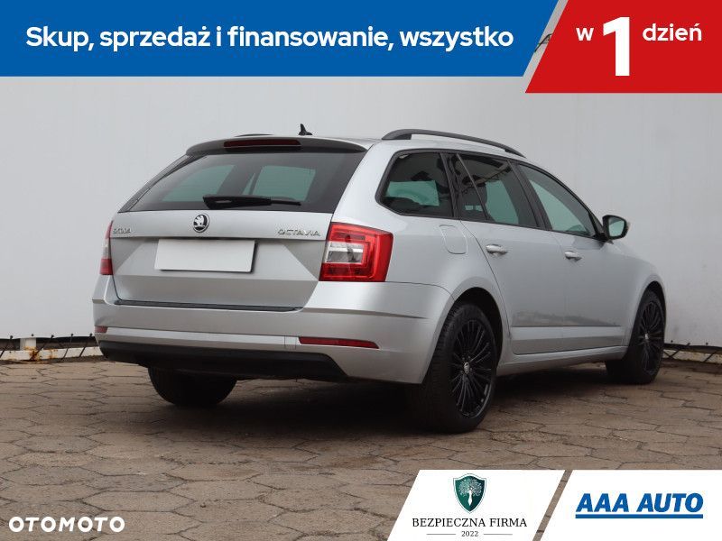 Skoda Octavia - 7