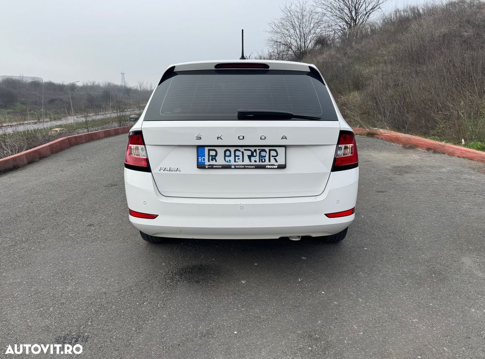 Skoda Fabia - 8