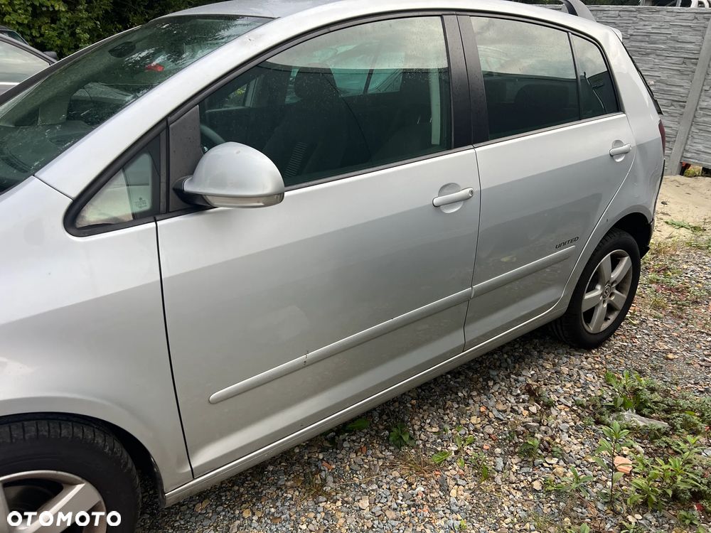 DRZWI LEWE TYLNE GOLF V PLUS LA7W