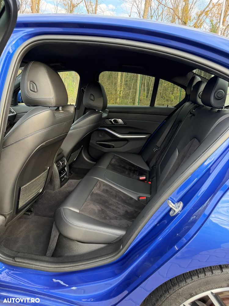 BMW Seria 3 320d xDrive AT - 34