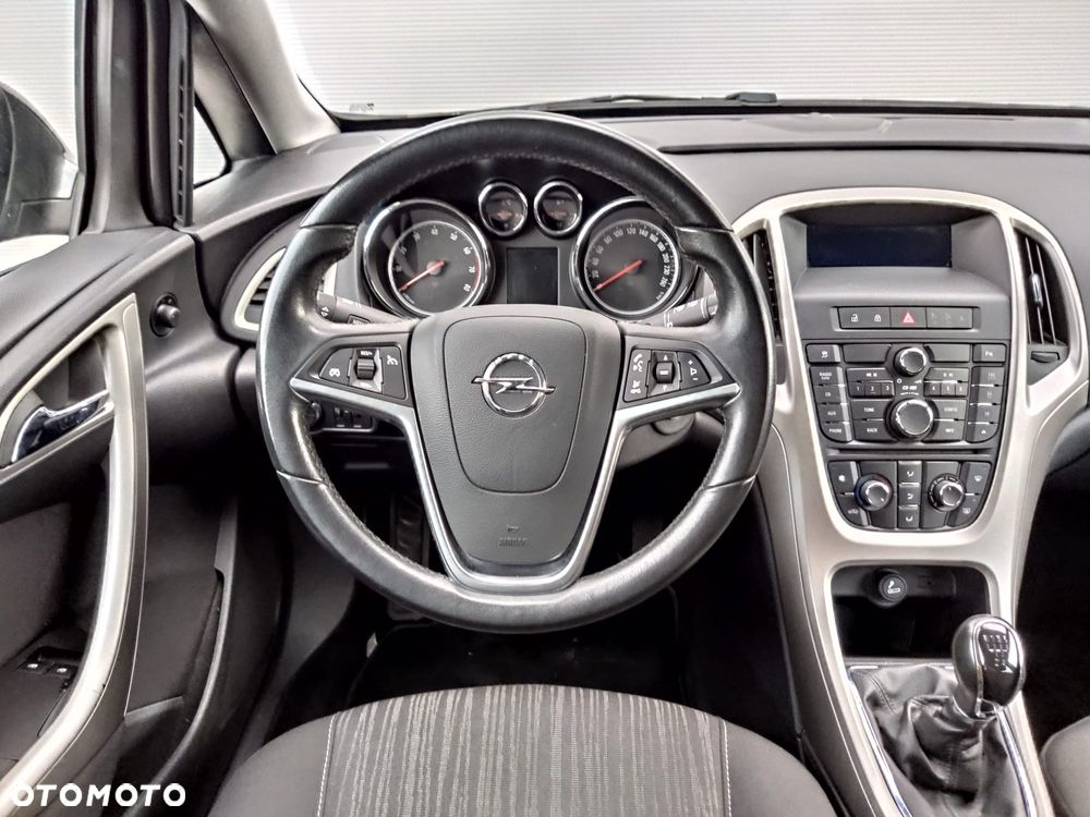 Opel Astra 1.4 Turbo Exklusiv - 14