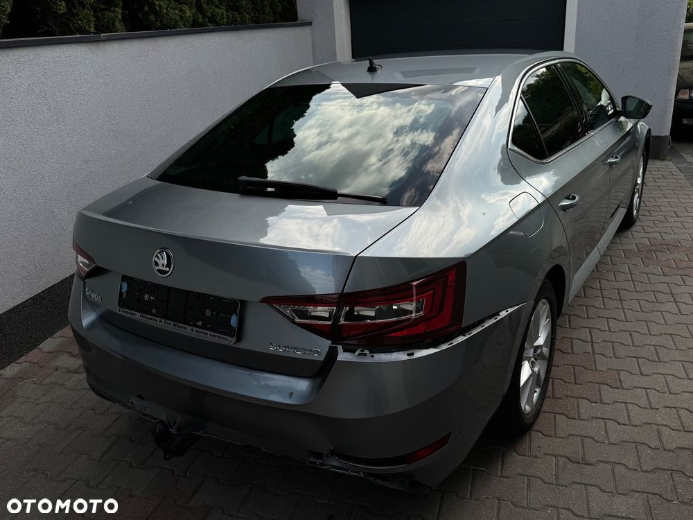 Skoda Superb 1.4 TSI ACT Style - 11