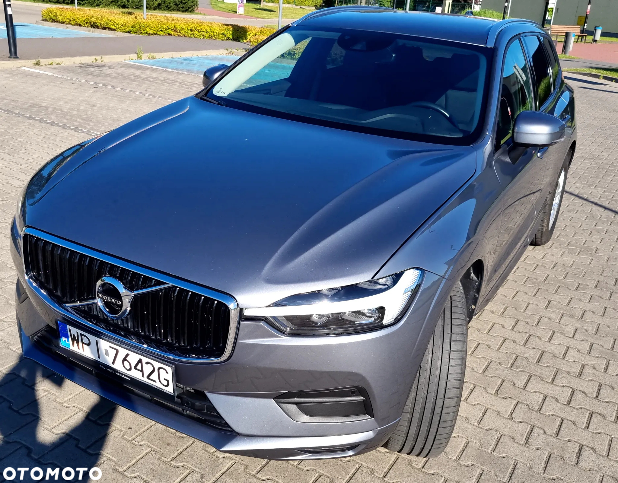 Volvo XC 60 B4 B Momentum - 27