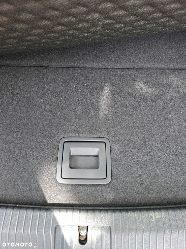 Volkswagen Golf Sportsvan SV 1.6 TDI BMT Start - 12