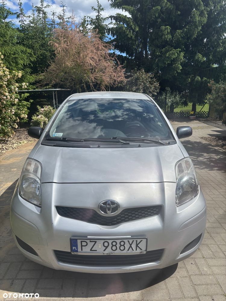 Toyota Yaris - 1