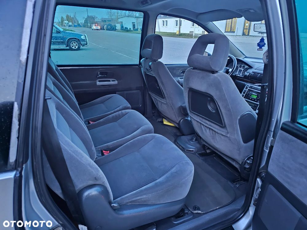 Ford Galaxy 1.9 TDI Ghia X - 15