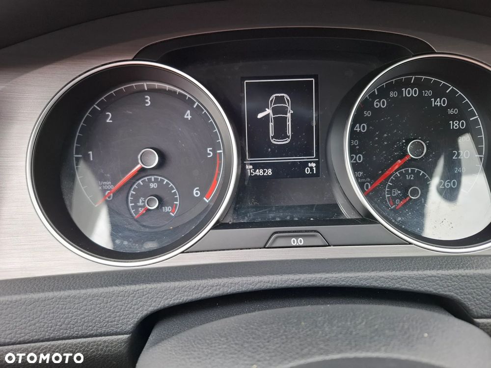 Volkswagen Golf - 20