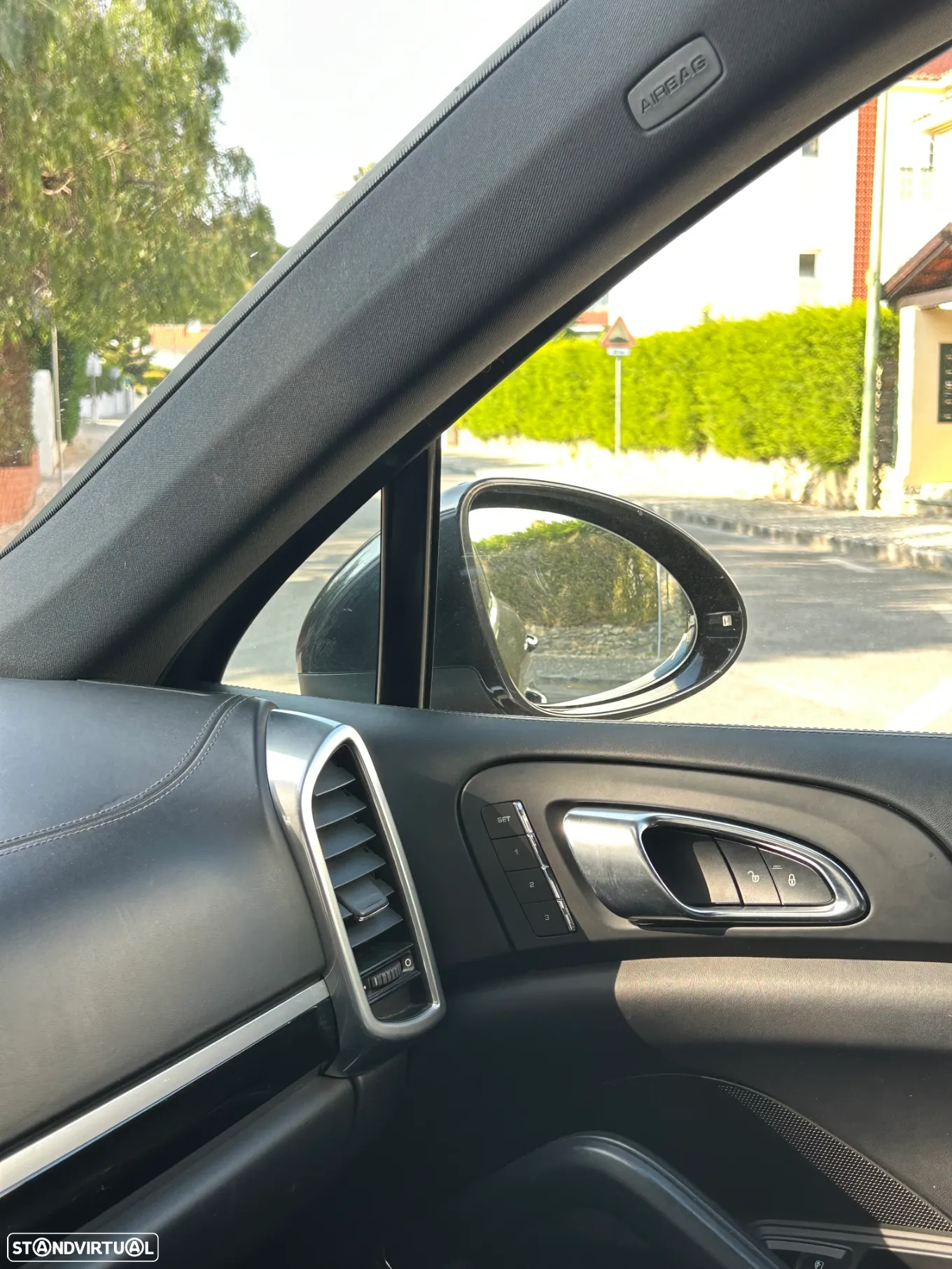 Porsche Cayenne - 16