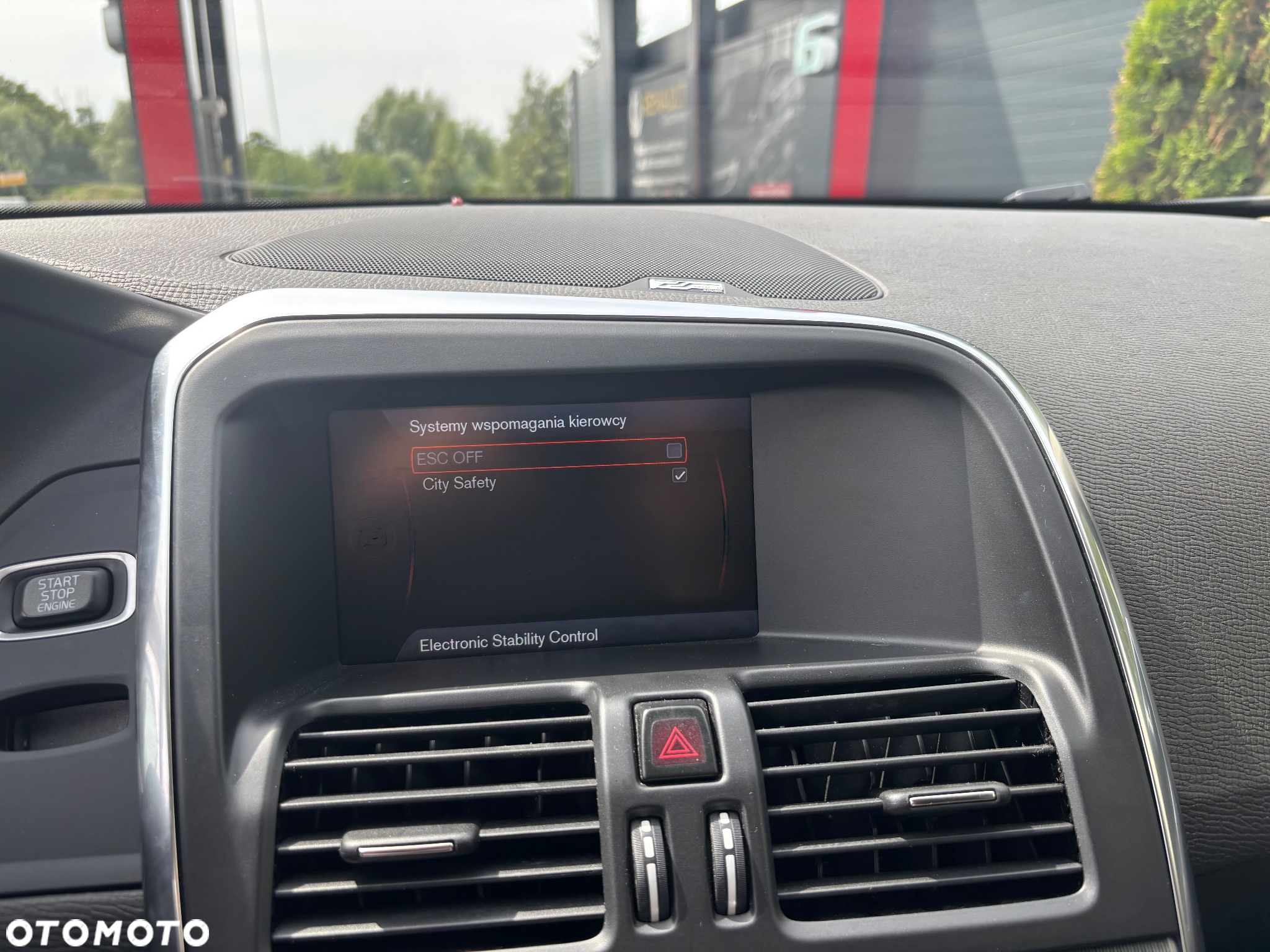 Volvo XC 60 2.4D AWD RDesign - 19