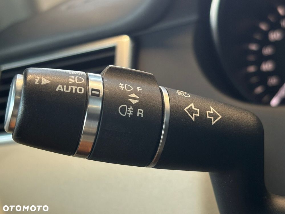 Land Rover Discovery Sport - 13