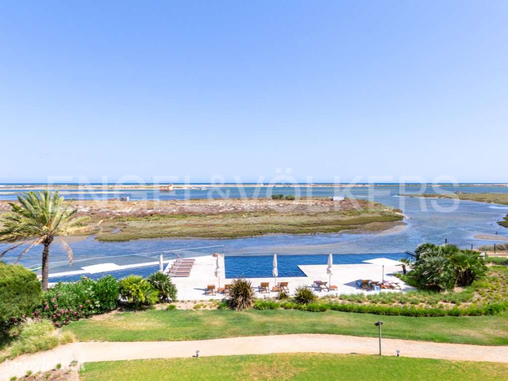 Apartamento T2 na Fuseta com vista ria, piscina e terraço - Grande imagem: 2/37