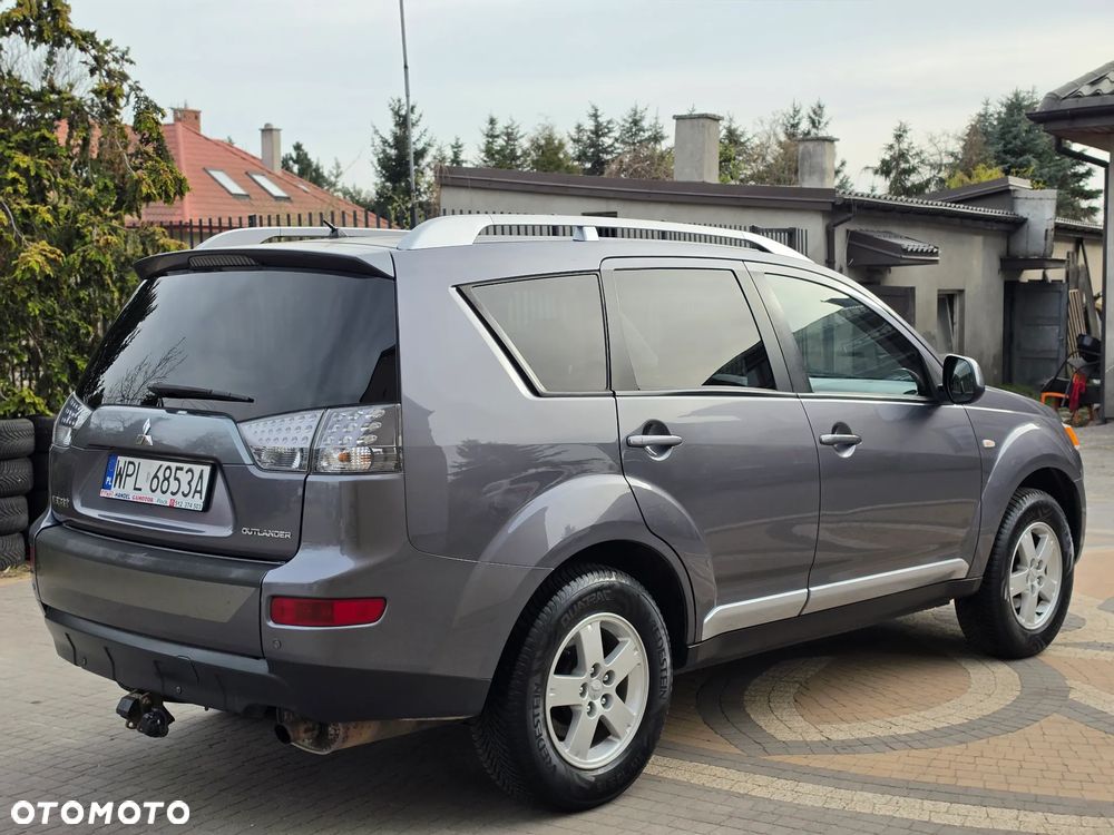 Mitsubishi Outlander - 8