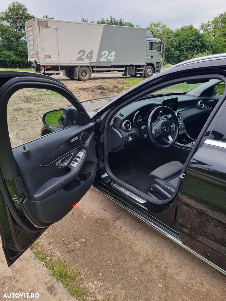 Mercedes-Benz C - 15