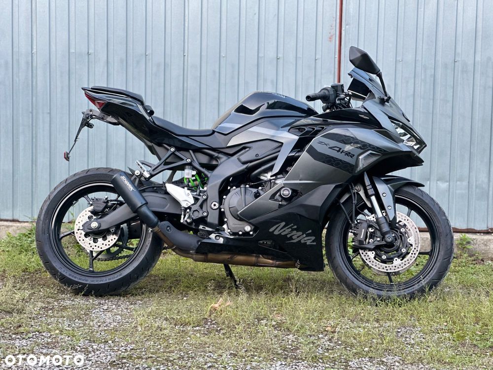 Kawasaki ZX - 2
