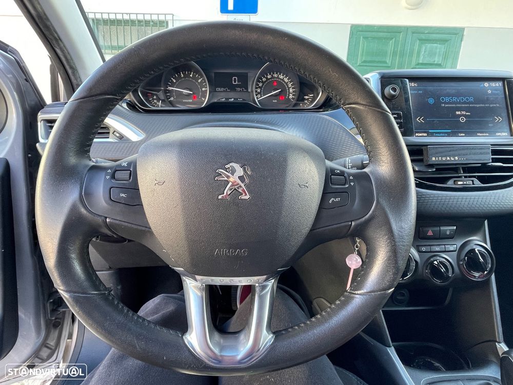 Peugeot 2008 1.2 PureTech Style - 14