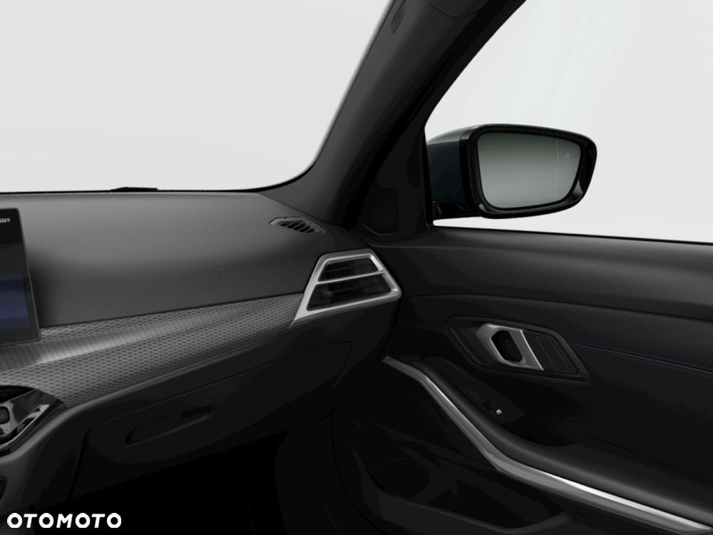 BMW Seria 3 330i xDrive - 11