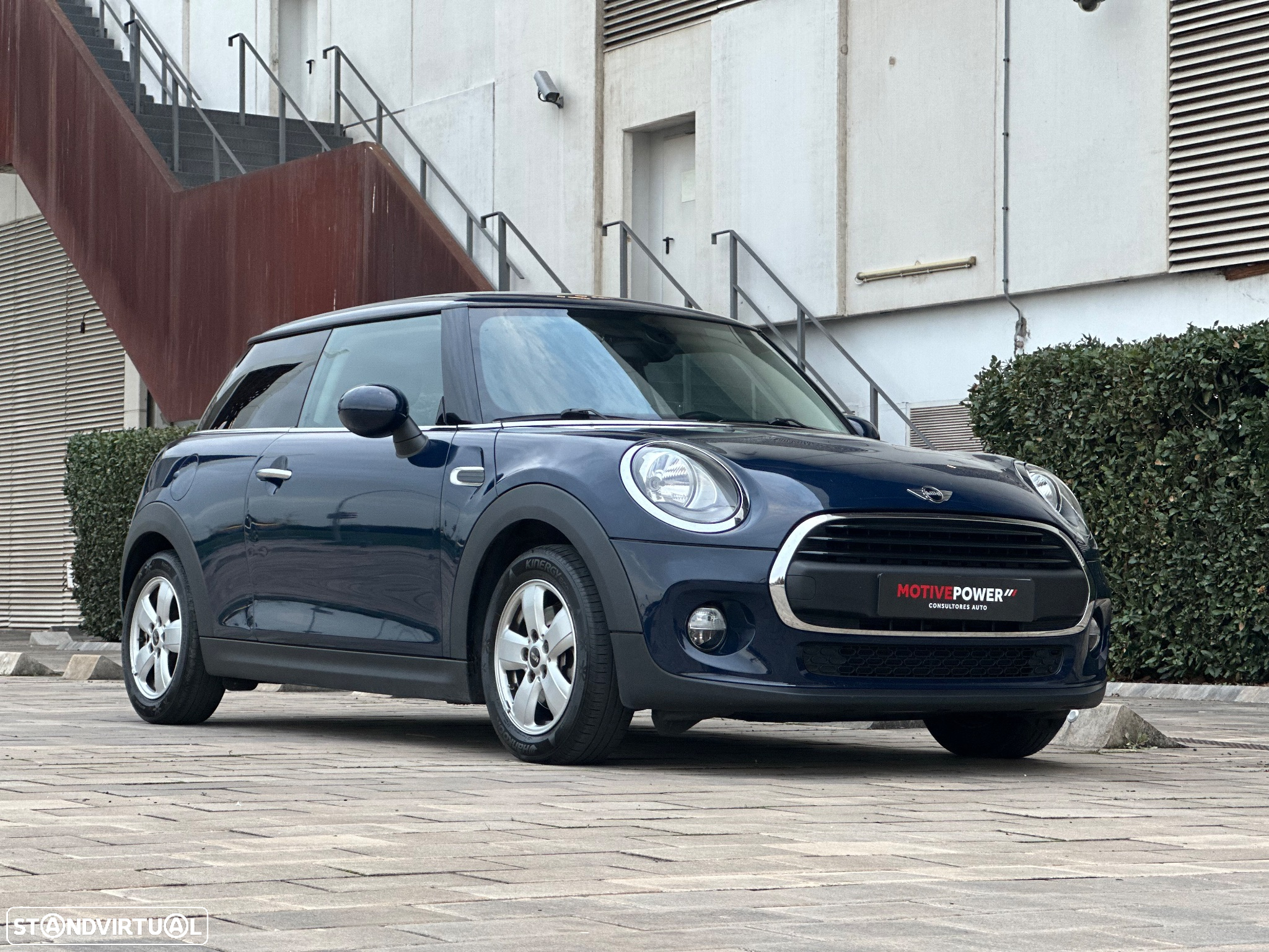 MINI 3 Portas One D - 7