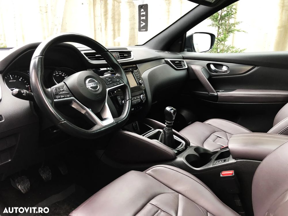 Nissan Qashqai 1.6 DCI TEKNA+ - 10