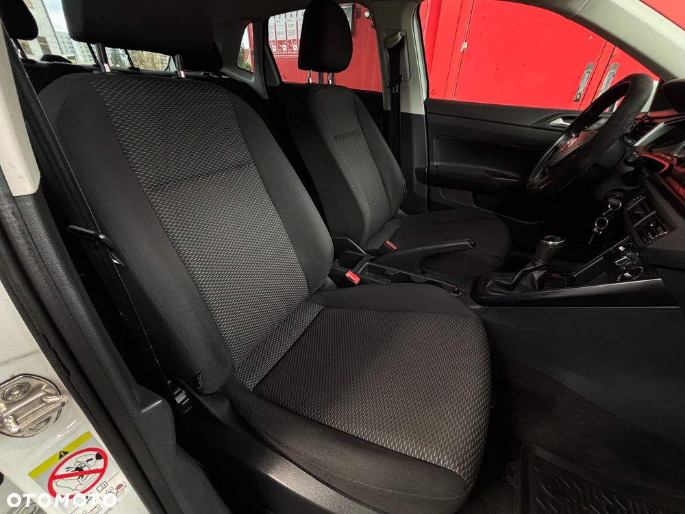 Volkswagen Polo 1.6 TDI SCR Comfortline - 24