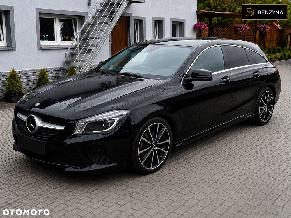 Mercedes-Benz CLA 200 7G-DCT Urban - 1