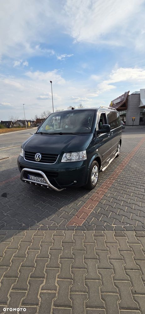 Volkswagen Multivan - 2