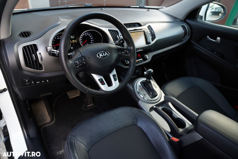 Kia Sportage 2,0 CRDI AWD Aut. Platinum - 13