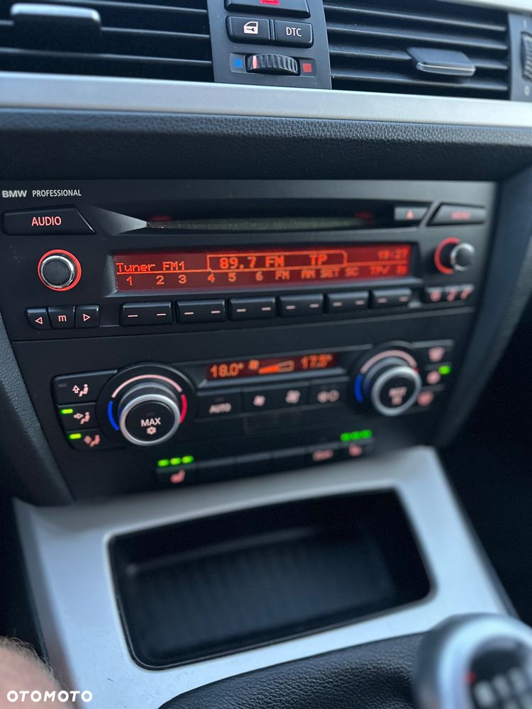 BMW Seria 3 320d DPF Edition Fleet Lifestyle - 24