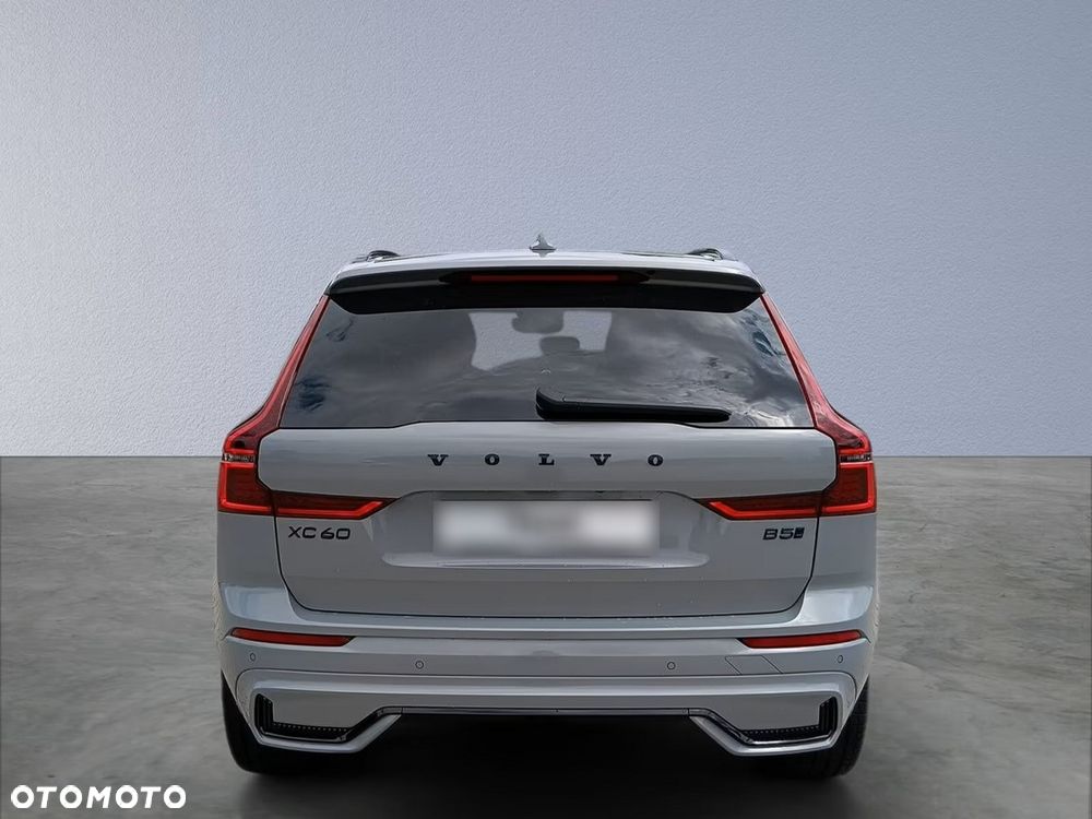 Volvo XC 60 B5 B AWD Ultra Black Edition - 23