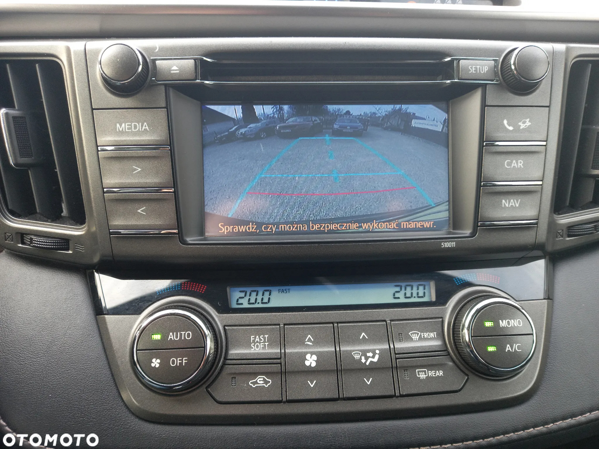 Toyota RAV4 2.0 D-4D Premium 4x2 - 24