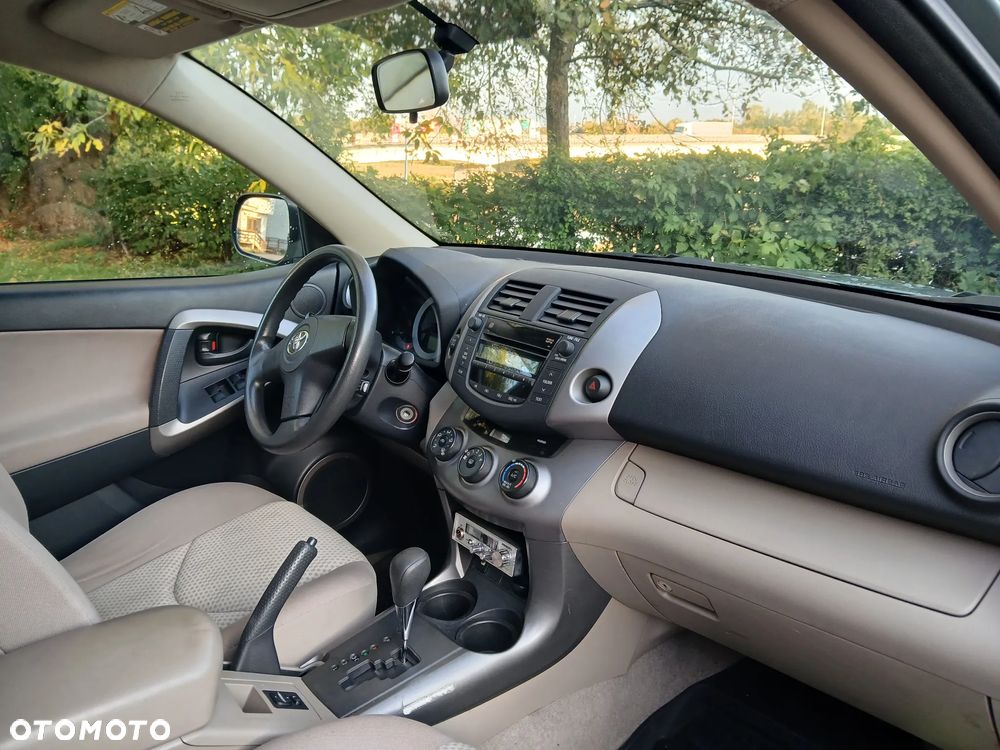 Toyota RAV4 2.4 VVT-i Sport - 2
