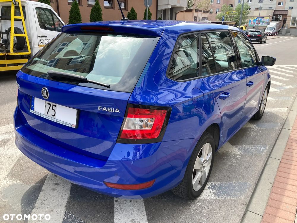 Skoda Fabia 1.0 TSI Ambition - 4