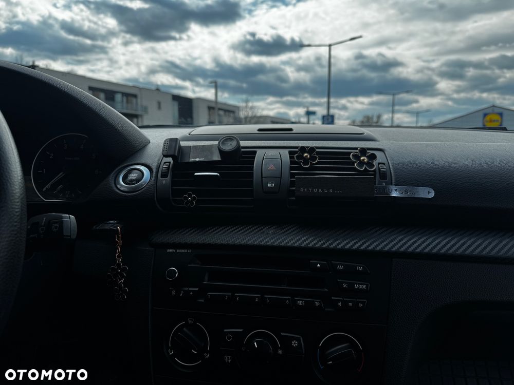 BMW Seria 1 116i - 8
