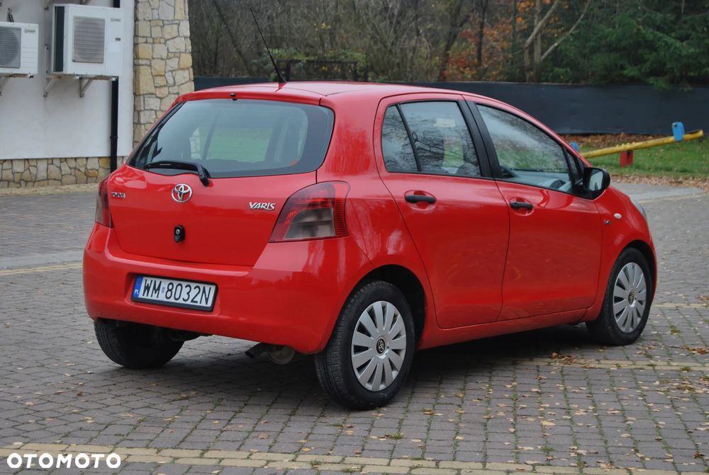 Toyota Yaris 1.4 D-4D Luna - 3