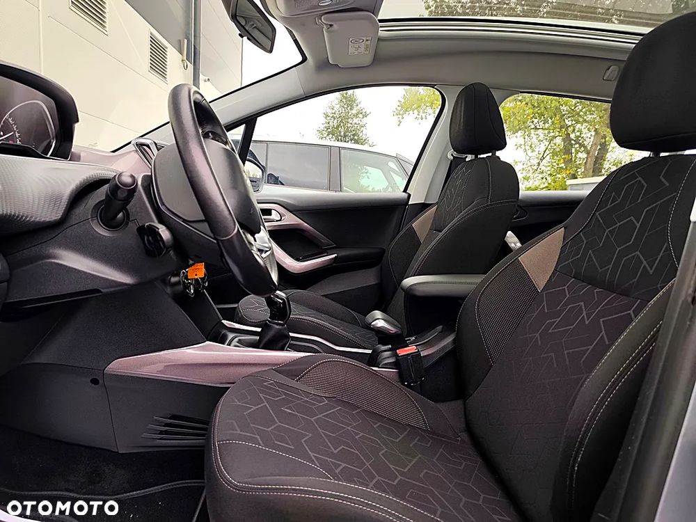 Peugeot 2008 1.2 Pure Tech Active - 9
