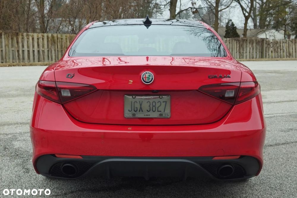 Alfa Romeo Giulia 2.0 Turbo TI Q4 - 13
