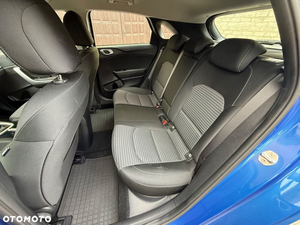 Kia Ceed 1.5 T-GDI M - 8