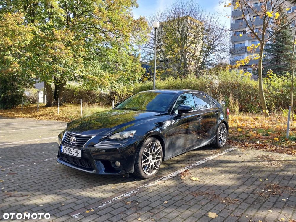 Lexus IS 300h Elegance - 2