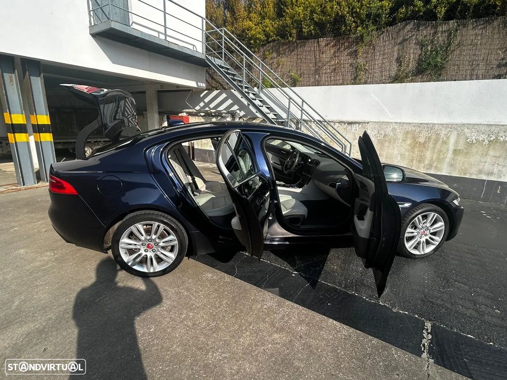Jaguar XE 20d Aut. Prestige - 55
