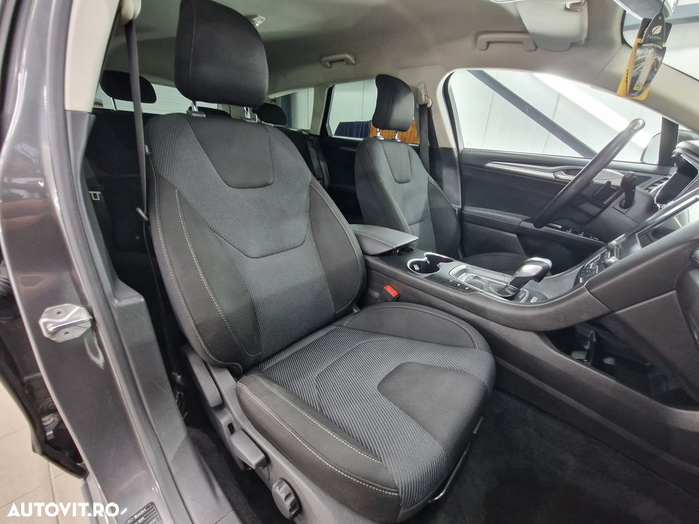 Ford Mondeo 2.0 TDCI PowerShift Business - 7